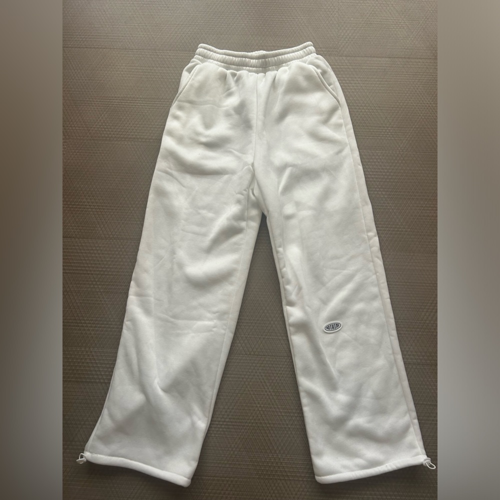 white sweatpants